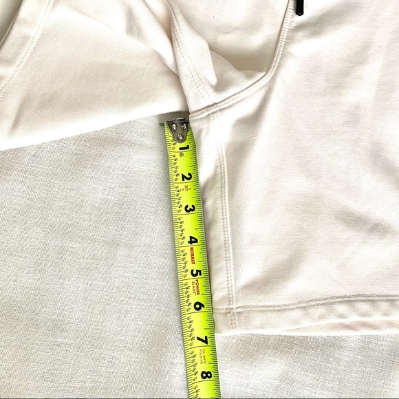 FABLETICS The Courtside French Terry Short Bone - Picture 11 of 16